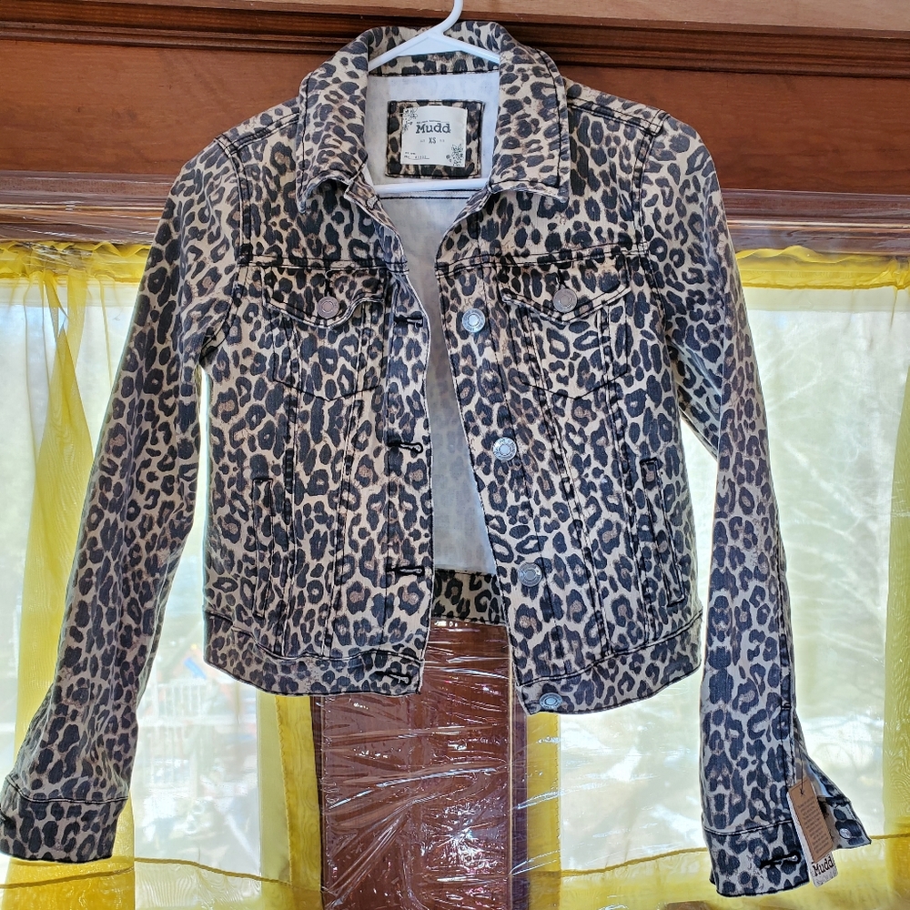 Womens XS Cheetah Print Jean jacket